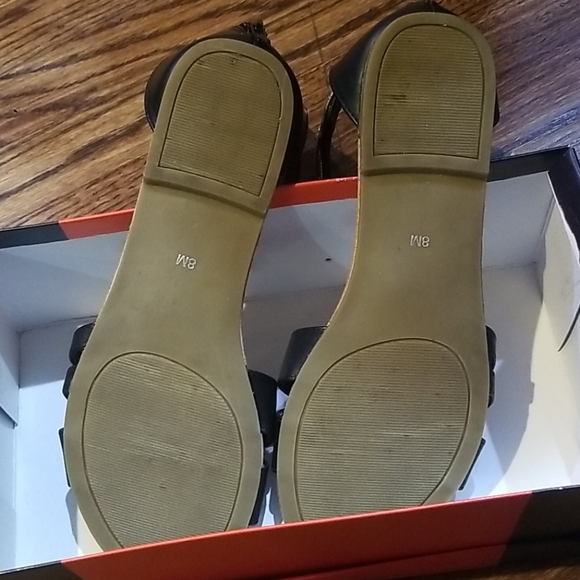 GUESS BLACK Sandals - Picture 6 of 8